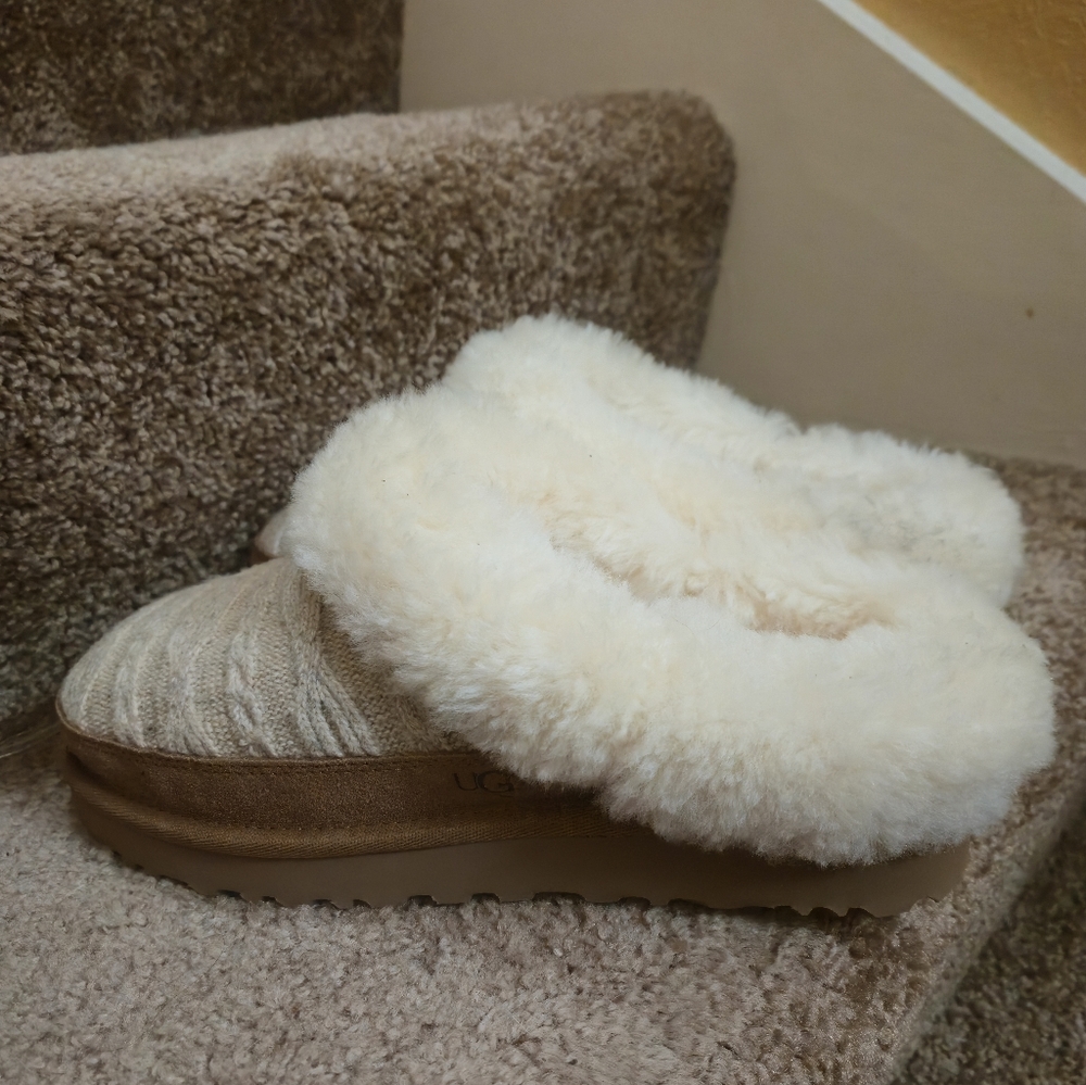 UGG Cluggette Cable Knit Slipper - Picture 8 of 15